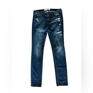 Abercrombie & Fitch The A&F Skinny Jean Distressed Ripped Blue Women’s Size 6L.